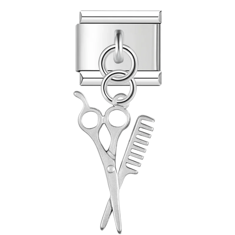 Ciseaux et peigne pendants
